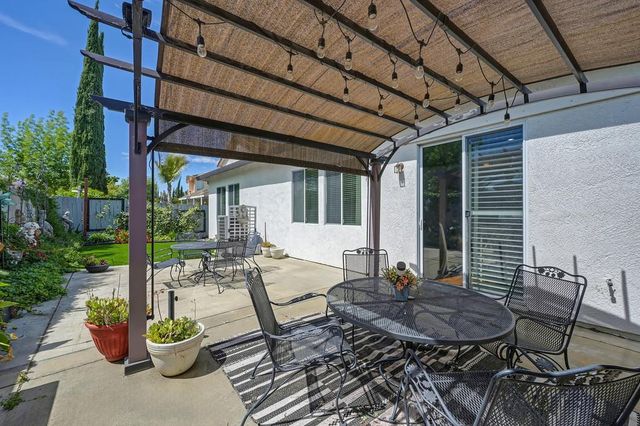 3613 Saint John Rd, West Sacramento, CA 95691