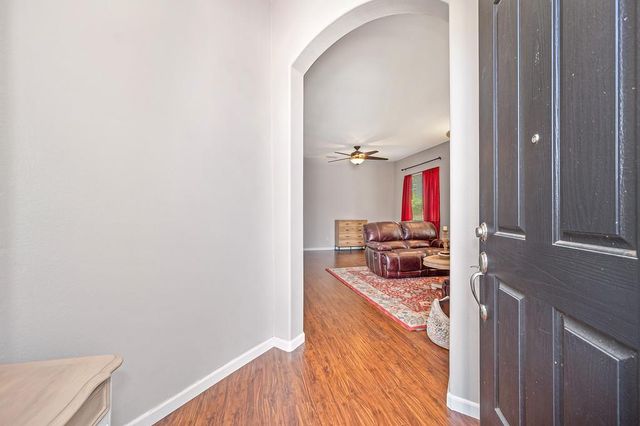 3613 Saint John Rd, West Sacramento, CA 95691