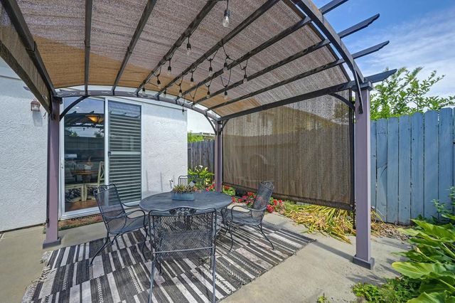 3613 Saint John Rd, West Sacramento, CA 95691