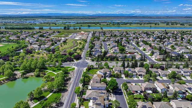 3613 Saint John Rd, West Sacramento, CA 95691