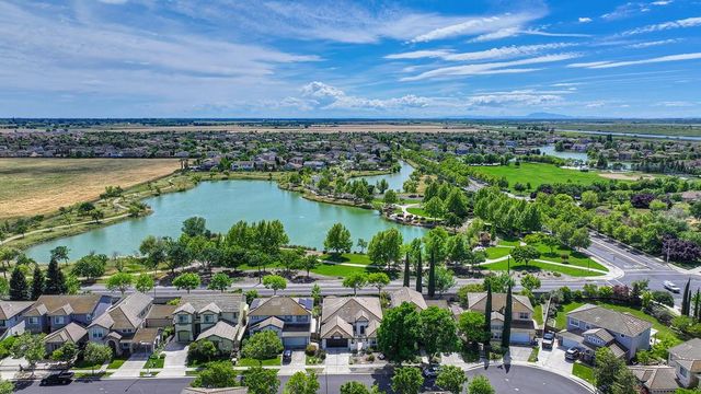 3613 Saint John Rd, West Sacramento, CA 95691