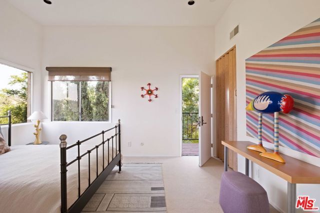 950 Montecito Drive, Los Angeles, CA 90031