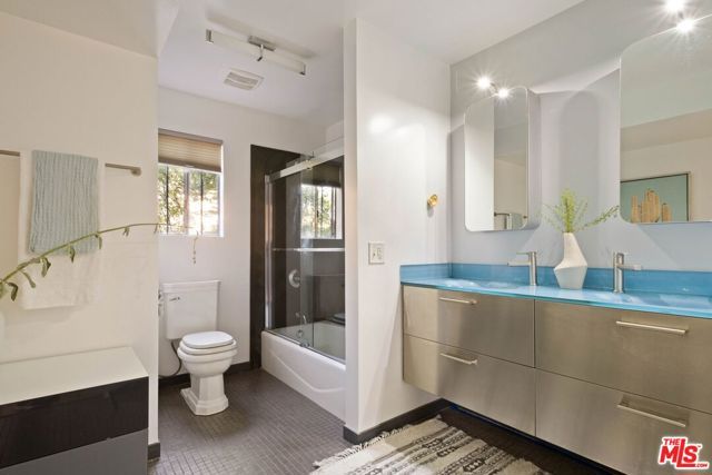 950 Montecito Drive, Los Angeles, CA 90031