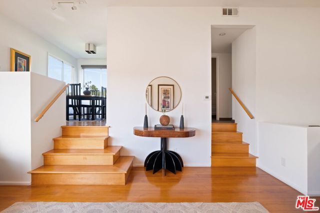 950 Montecito Drive, Los Angeles, CA 90031