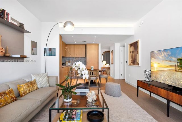 500 Alton Rd 2004, Miami Beach, FL 33139