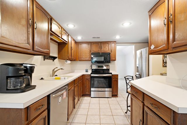 325 Key West Road, Reno, TX 75460