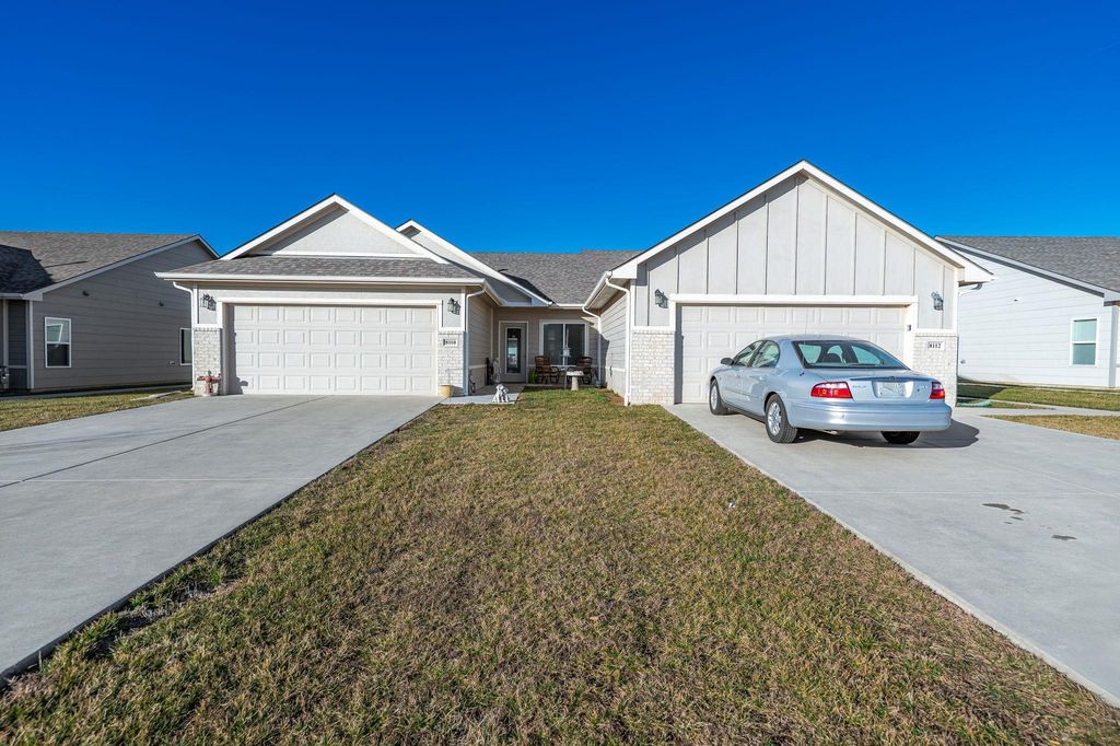 8110-8112 E 34th Ct S, Wichita, KS 67210