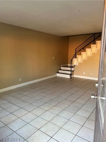 221 Brookside Lane C, Las Vegas, NV 89107