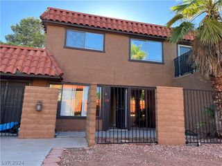 221 Brookside Lane C, Las Vegas, NV 89107