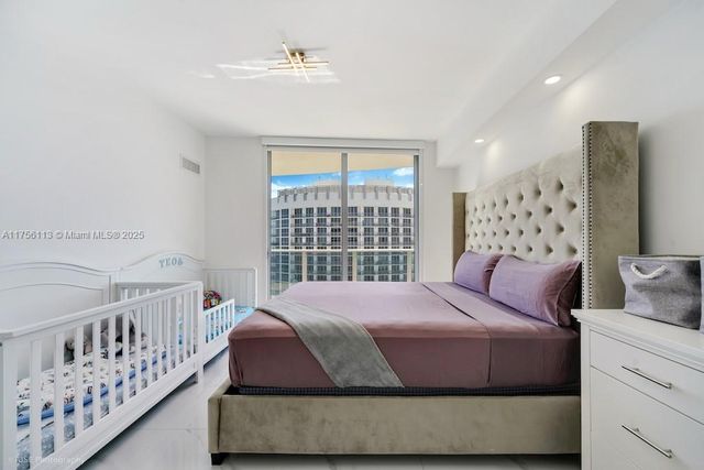 488 NE 18th St 4904, Miami, FL 33132