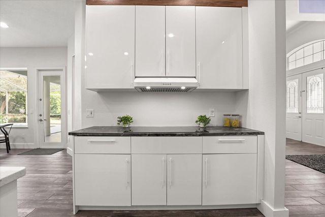 987 BRIGHTWATER CIRCLE, Maitland, FL 32751