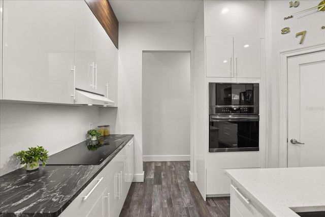 987 BRIGHTWATER CIRCLE, Maitland, FL 32751