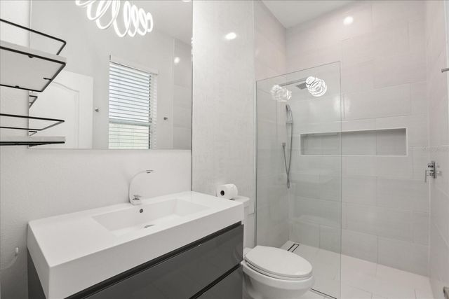 987 BRIGHTWATER CIRCLE, Maitland, FL 32751