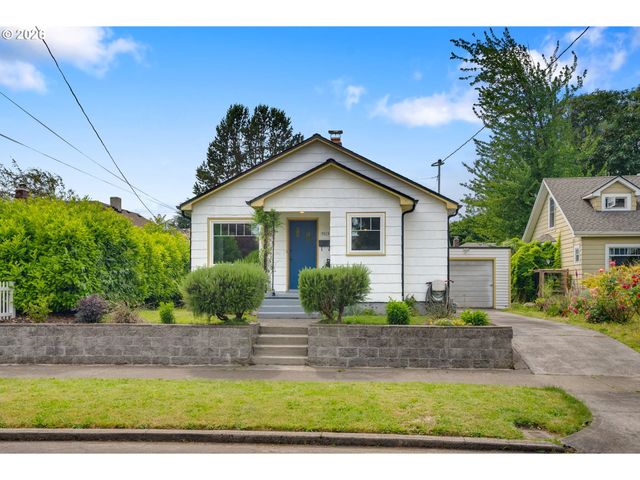7015 N BURRAGE Ave, Portland, OR 97217