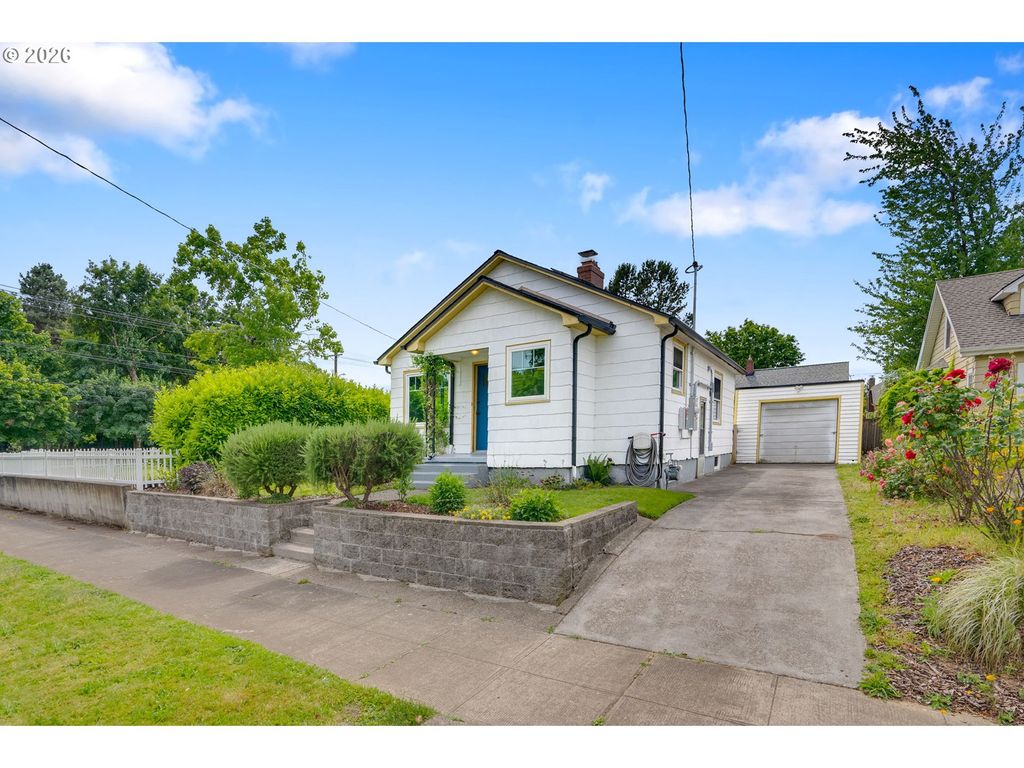 7015 N BURRAGE Ave, Portland, OR 97217