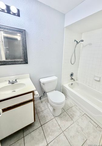 3831 Wetmore Ridge, San Antonio, TX 78247