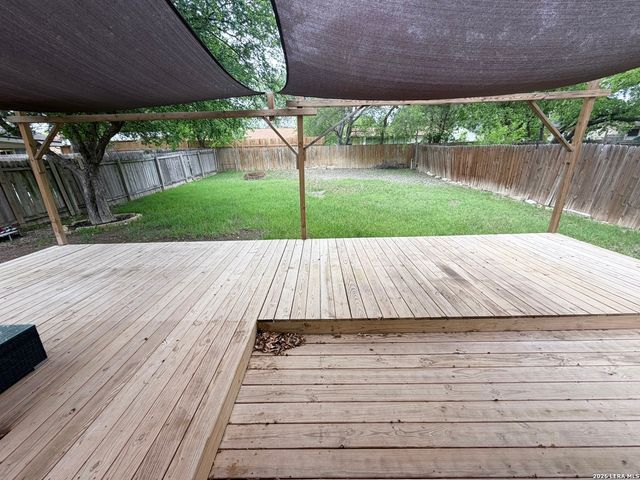 3831 Wetmore Ridge, San Antonio, TX 78247