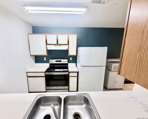 3831 Wetmore Ridge, San Antonio, TX 78247