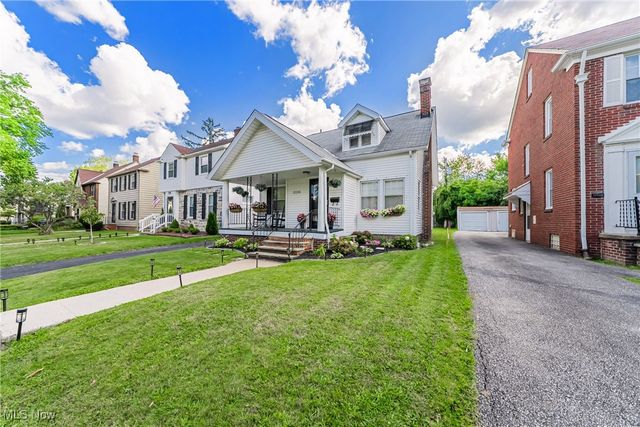 2235 Brockway Road, University Heights, OH 44118