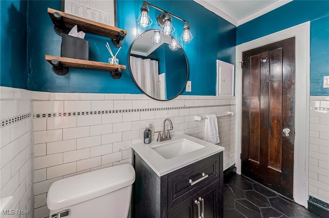 2235 Brockway Road, University Heights, OH 44118