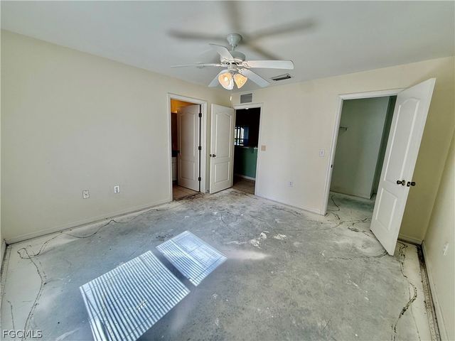 5007 Barth ST, Lehigh Acres, FL 33971