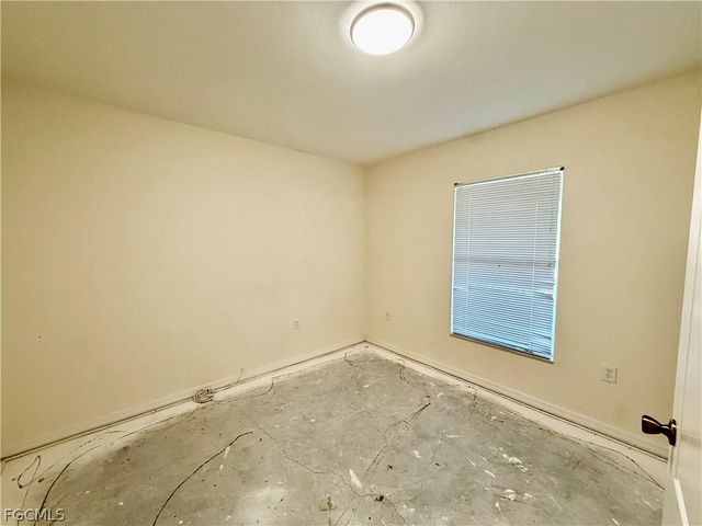 5007 Barth ST, Lehigh Acres, FL 33971