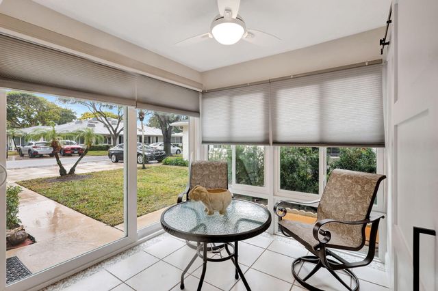 10164 S 45th Way S, Boynton Beach, FL 33436