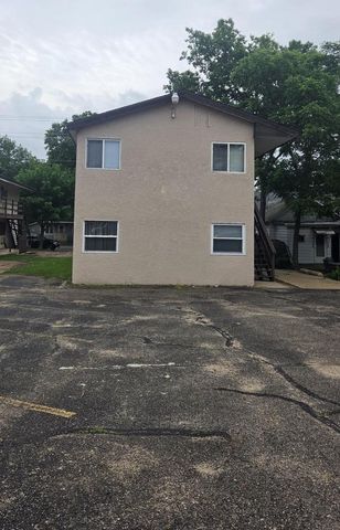 421 10th STREET N, La Crosse, WI 54601