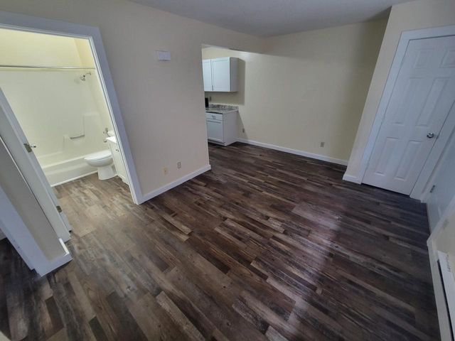421 10th STREET N, La Crosse, WI 54601