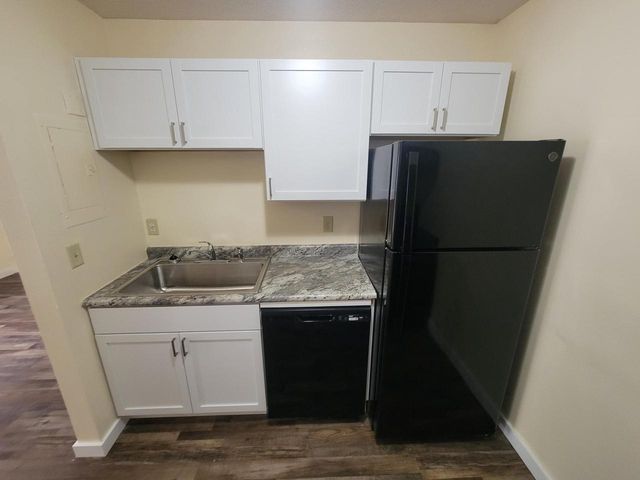 421 10th STREET N, La Crosse, WI 54601