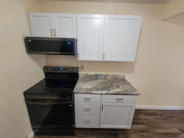 421 10th STREET N, La Crosse, WI 54601