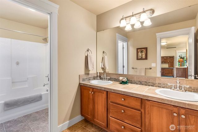 1422 Brighton Way SE, Olympia, WA 98501