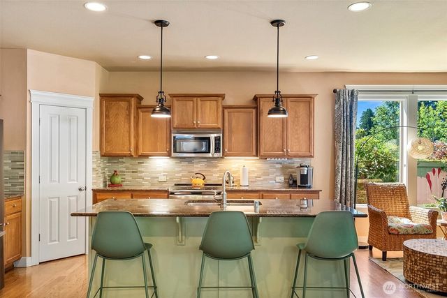 1422 Brighton Way SE, Olympia, WA 98501