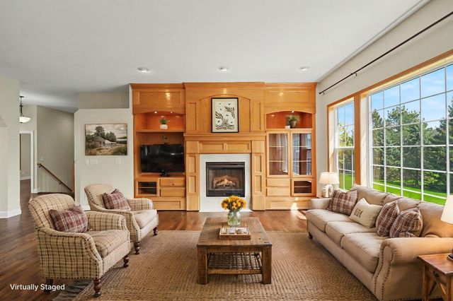 6094 Summit Curve S, Cottage Grove, MN 55016