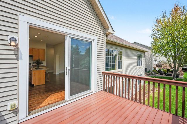 6094 Summit Curve S, Cottage Grove, MN 55016