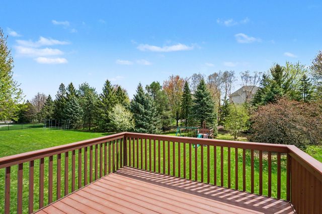 6094 Summit Curve S, Cottage Grove, MN 55016