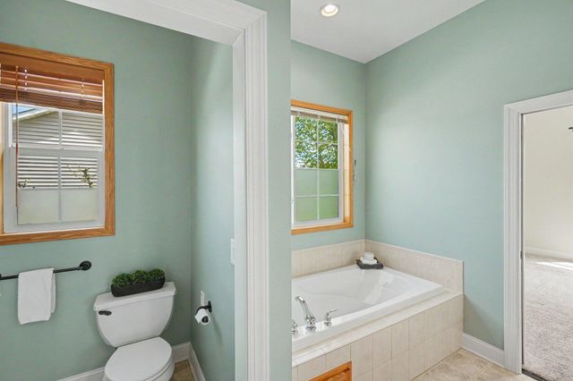 6094 Summit Curve S, Cottage Grove, MN 55016