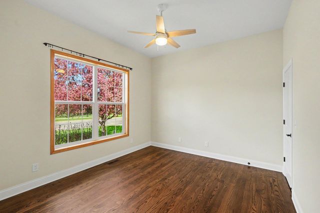 6094 Summit Curve S, Cottage Grove, MN 55016