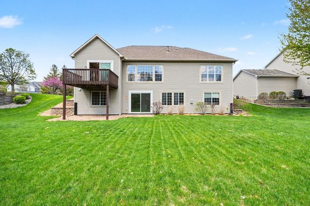 6094 Summit Curve S, Cottage Grove, MN 55016