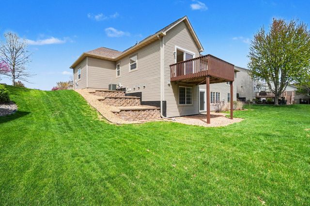 6094 Summit Curve S, Cottage Grove, MN 55016