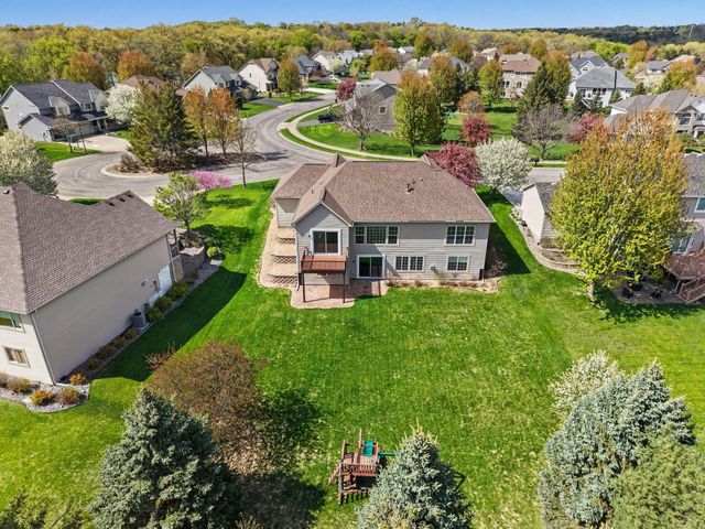 6094 Summit Curve S, Cottage Grove, MN 55016