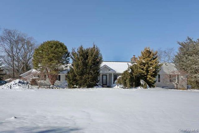 89 Spook Rock Road, Suffern, NY 10901