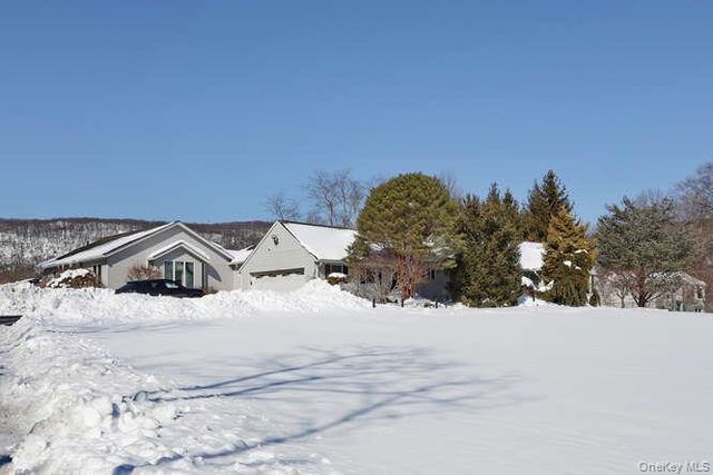 89 Spook Rock Road, Suffern, NY 10901