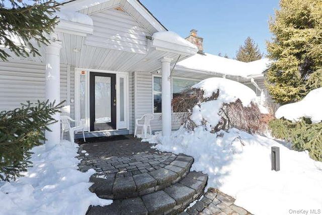 89 Spook Rock Road, Suffern, NY 10901