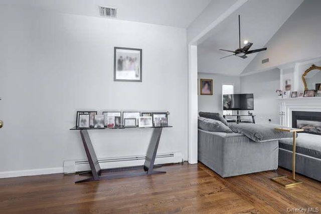 89 Spook Rock Road, Suffern, NY 10901