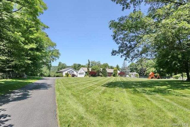 89 Spook Rock Road, Suffern, NY 10901