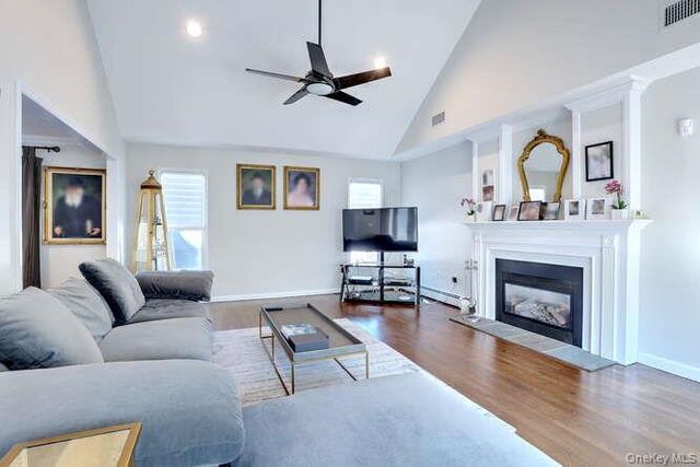 89 Spook Rock Road, Suffern, NY 10901