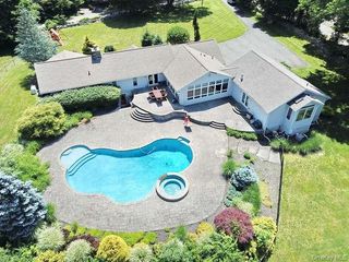 89 Spook Rock Road, Suffern, NY 10901