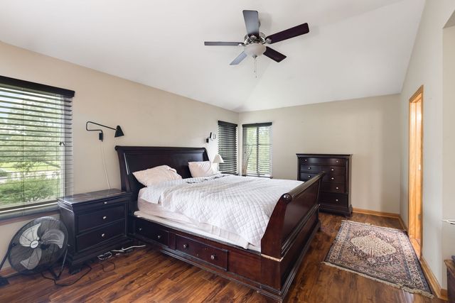 2607 W Westwood Court, Carpentersville, IL 60110