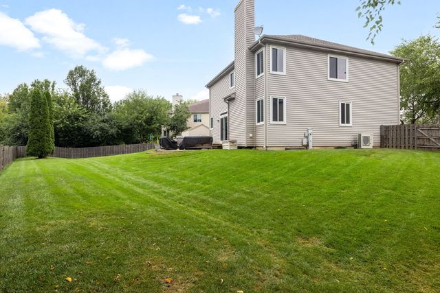 2607 W Westwood Court, Carpentersville, IL 60110